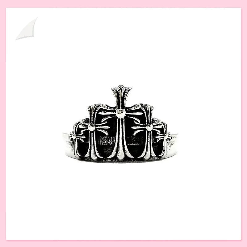 Royals & Rebels Ring